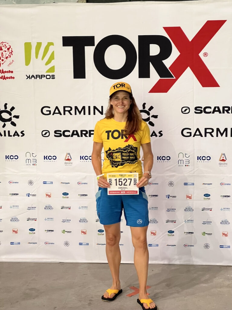 Speakerin und Ausdauer Athletin Annabel Müller beim Tor des Géants 2023 - Extremes Bergrennen über 349 km und 30.879 hm