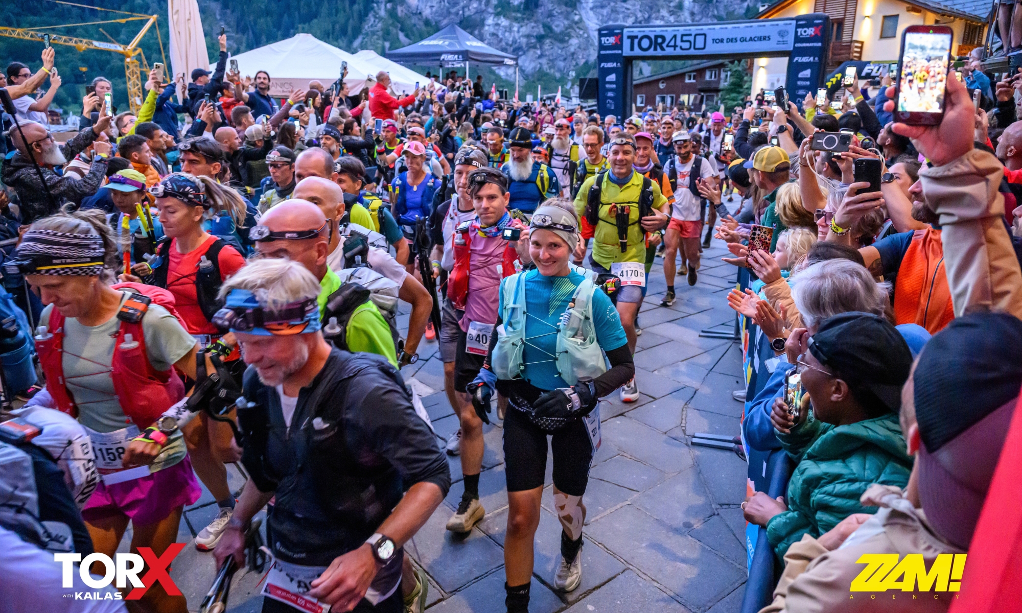 Annabel Müller beim Start des TOR450 – Tor des Glaciers 2026 in Courmayeur